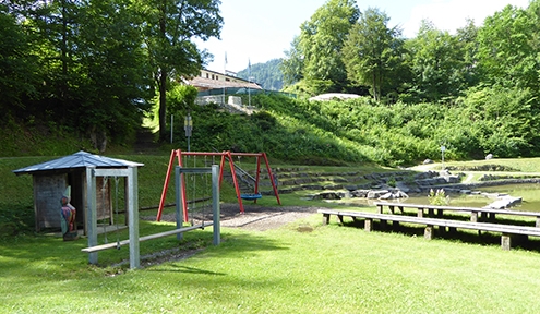 Luegsteinsee Spielgeräte